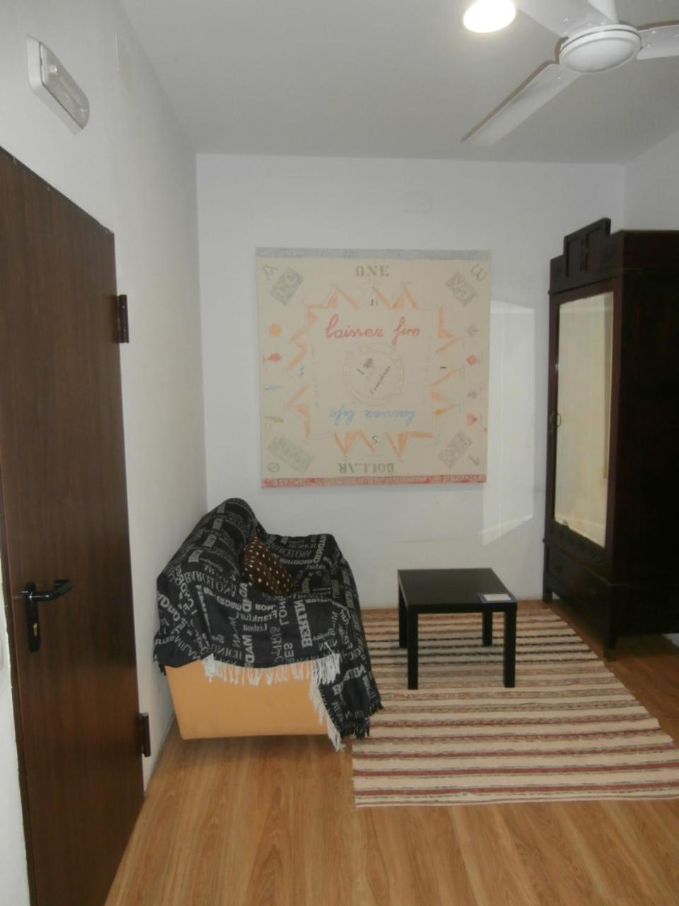 Innsa Valência Exterior foto